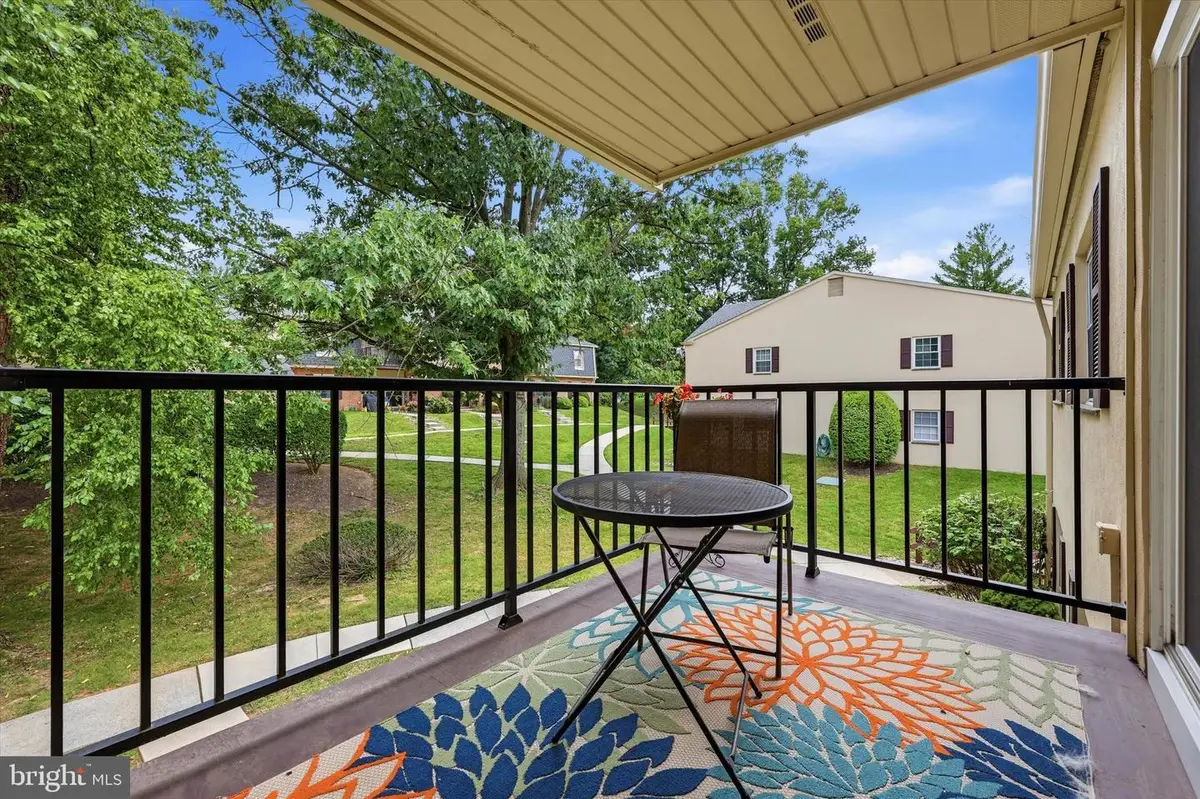 255 Old Forge Crossing, Devon, PA 19333 - #1