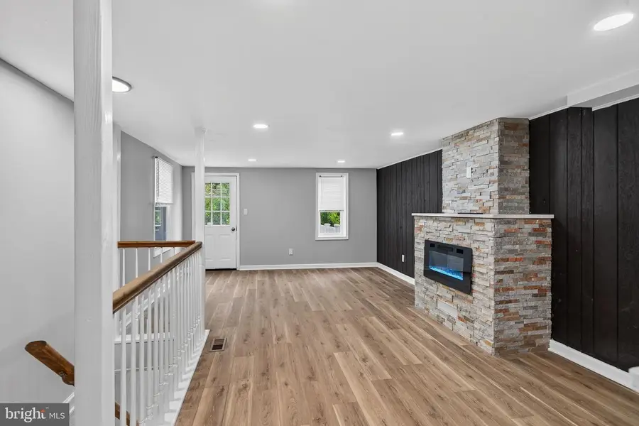 377 Mount Pleasant St, Coatesville, PA 19320 - #3