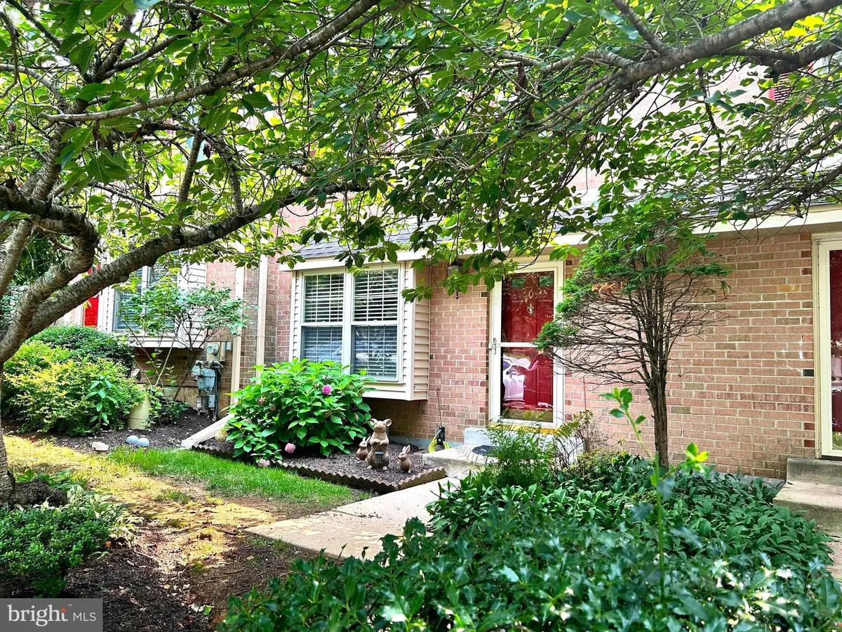 604 Shropshire Dr, West Chester, PA 19382 - #1