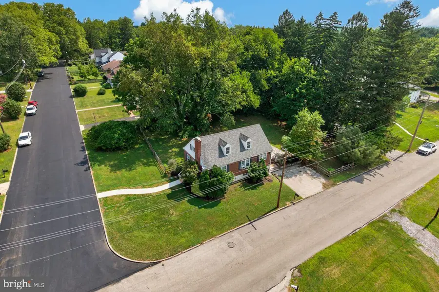 223 Carolina Ave, Phoenixville, PA 19460 - #3