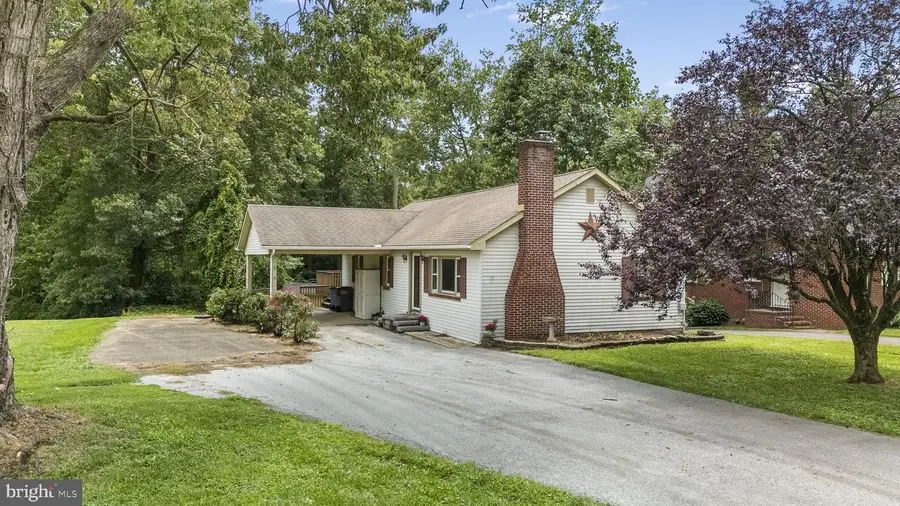 54 W Locust St, Oxford, PA 19363 - #2