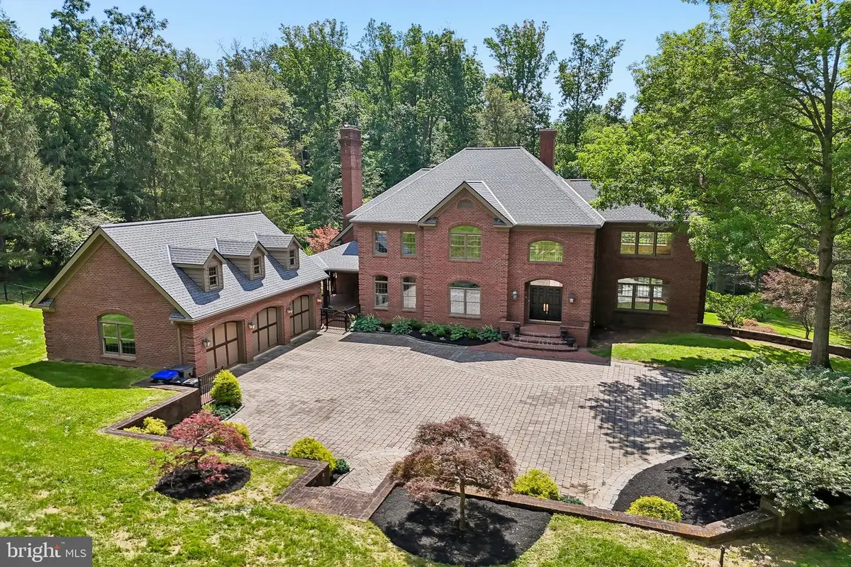 15 Old Covered Bridge Rd, Newtown Square, PA 19073 - #1