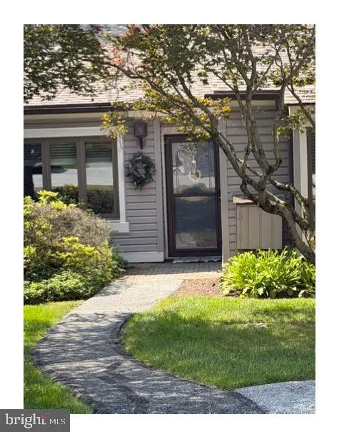 200 Chandler Dr #200, WEST CHESTER, PA 19380