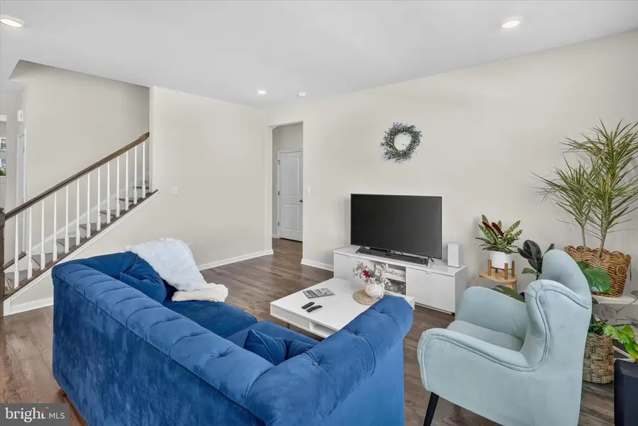 217 Seven Springs Ln, Downingtown, PA 19335 - #3