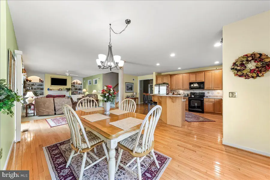 4 N Henley Dr, Avondale, PA 19311 - #3