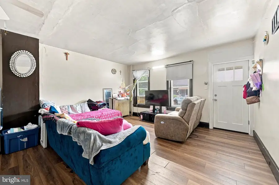 73 S 6th Ave, Coatesville, PA 19320 - #3