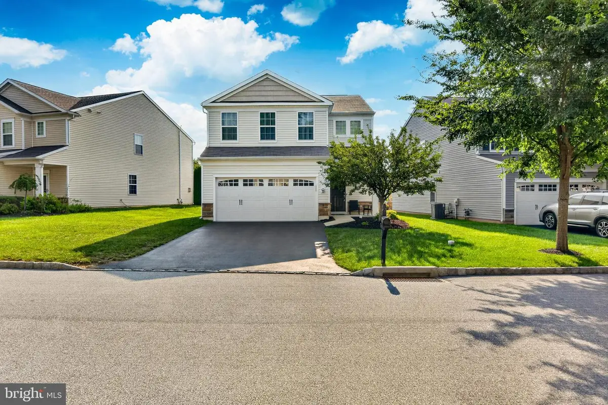 552 Prizer Ct, Downingtown, PA 19335 - #1