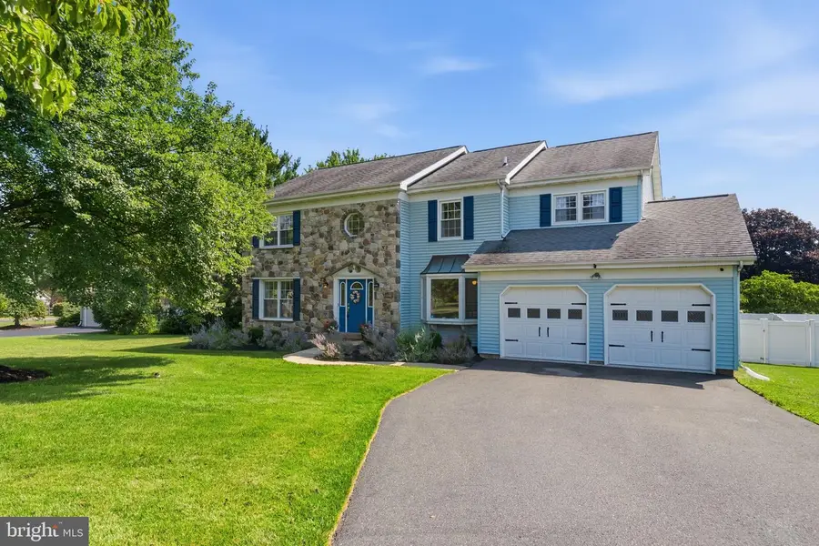103 Valley View Cir, Phoenixville, PA 19460 - #2