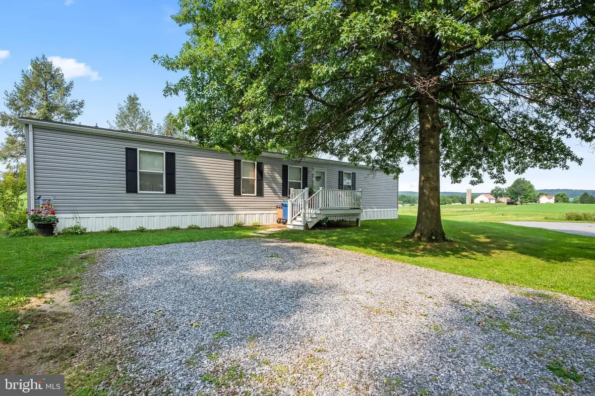334 Grubb Dr, Elverson, PA 19520 - #1