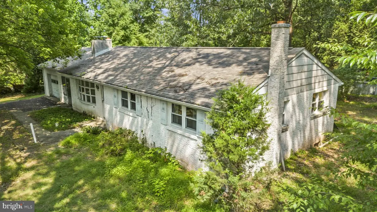 2900 Chestnut Hill Rd, Pottstown, PA 19465 - #1