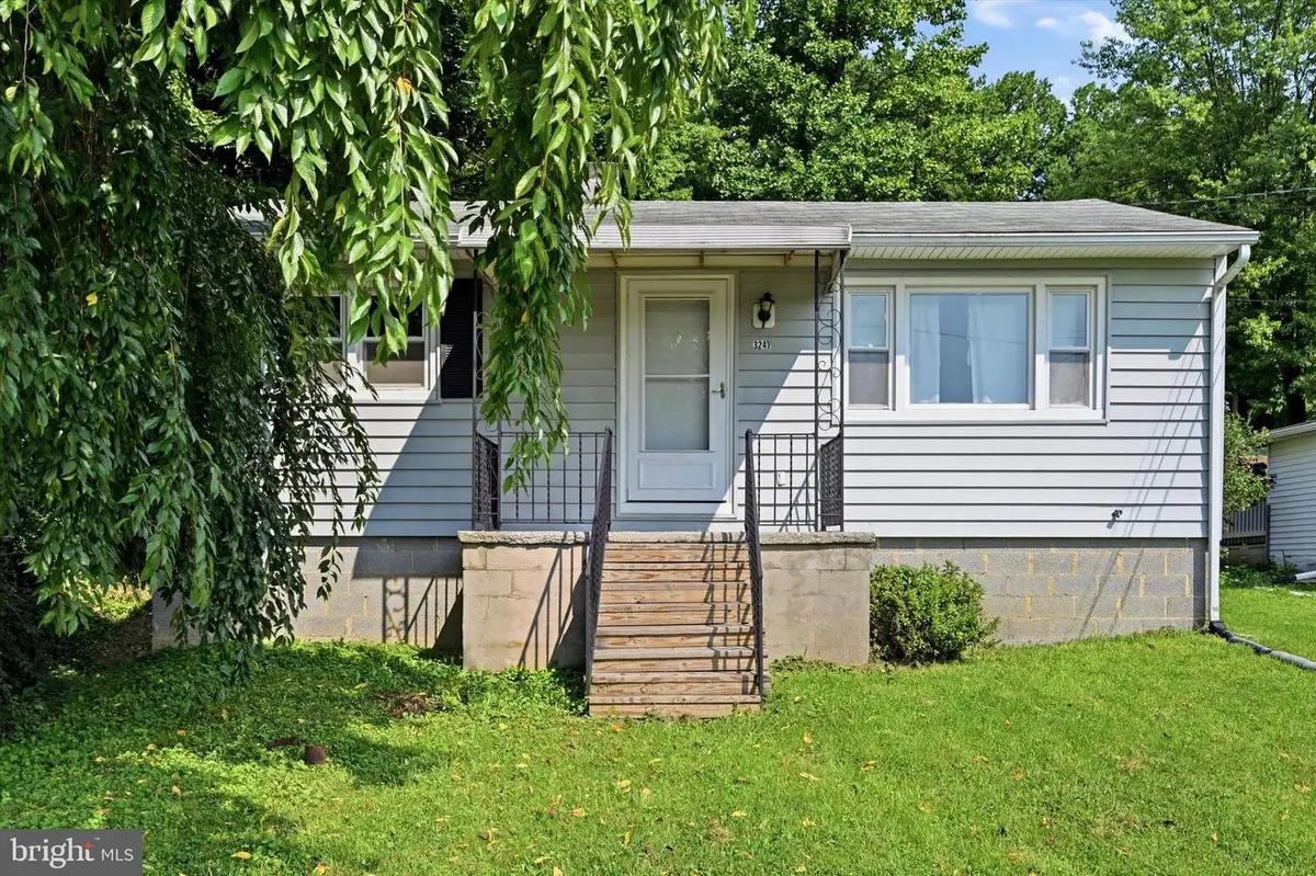 3247 Upper Valley Rd, Parkesburg, PA 19365 - #1