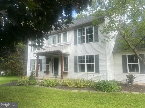 204 Country Dr, OXFORD, PA 19363