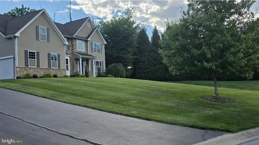 12 Michael Ct, Coatesville, PA 19320 - #2