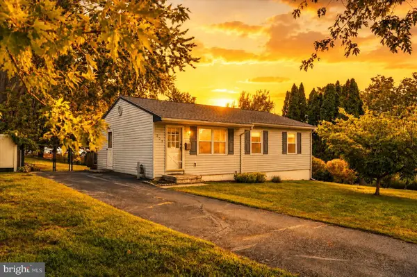 209 N Lake Dr, DOWNINGTOWN, PA 19335