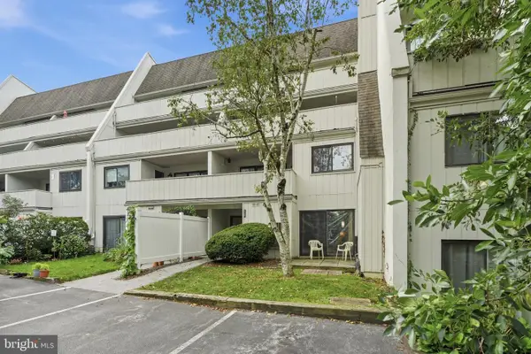 120 Summit House #120, WEST CHESTER, PA 19382