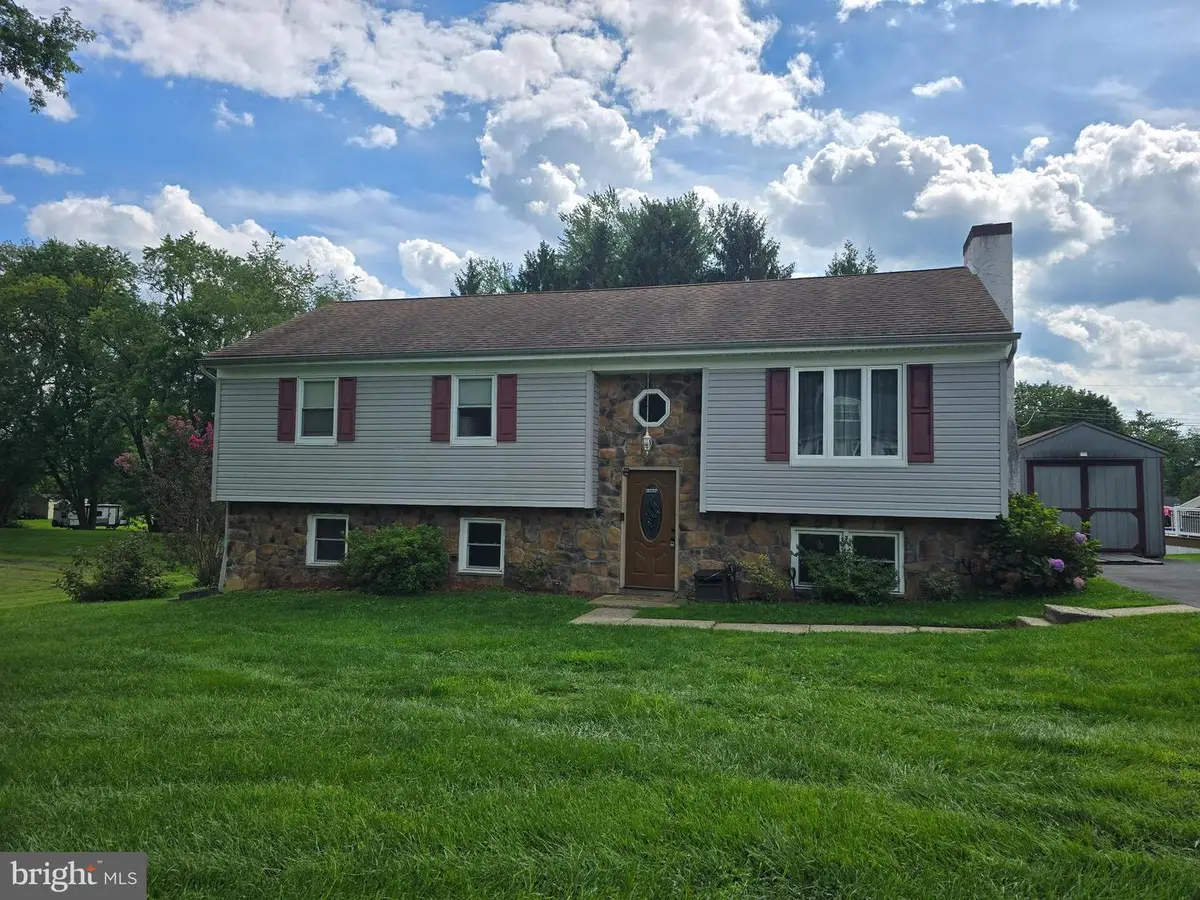 430 Farmhouse Rd, Downingtown, PA 19335 - #1