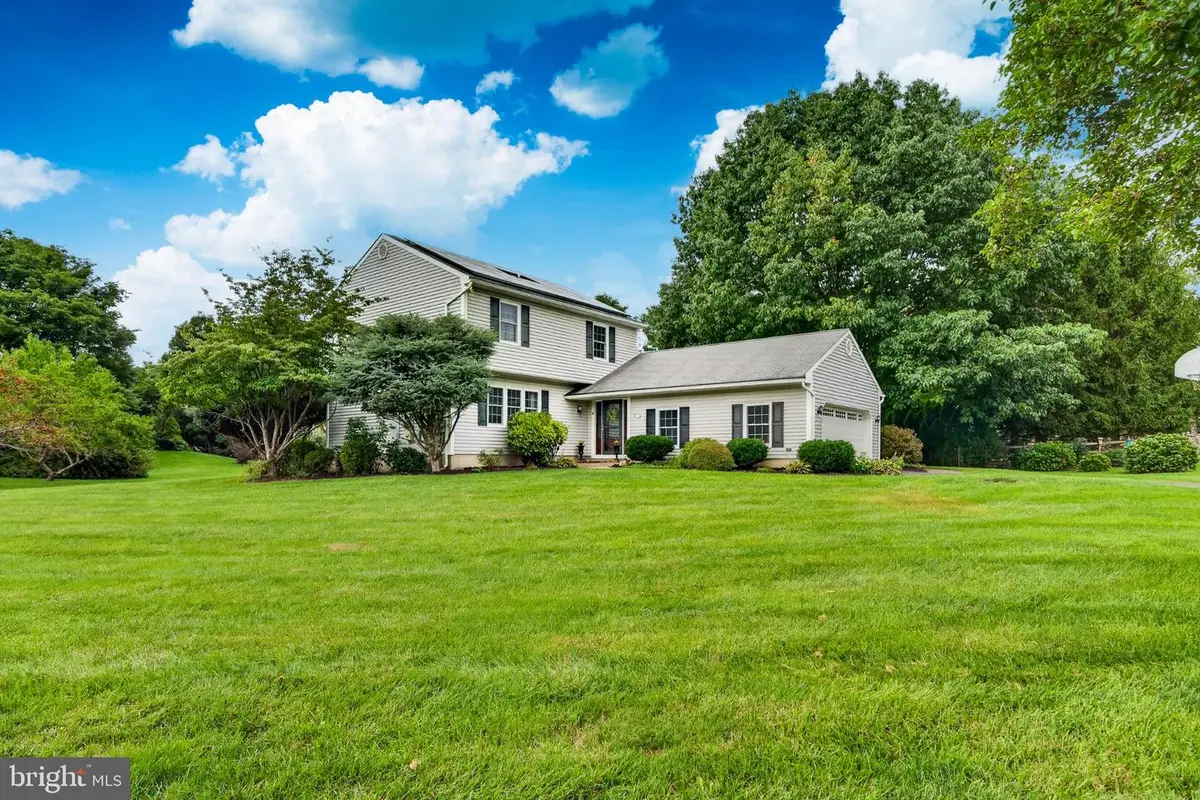 11 Main Lin Dr, Coatesville, PA 19320 - #1