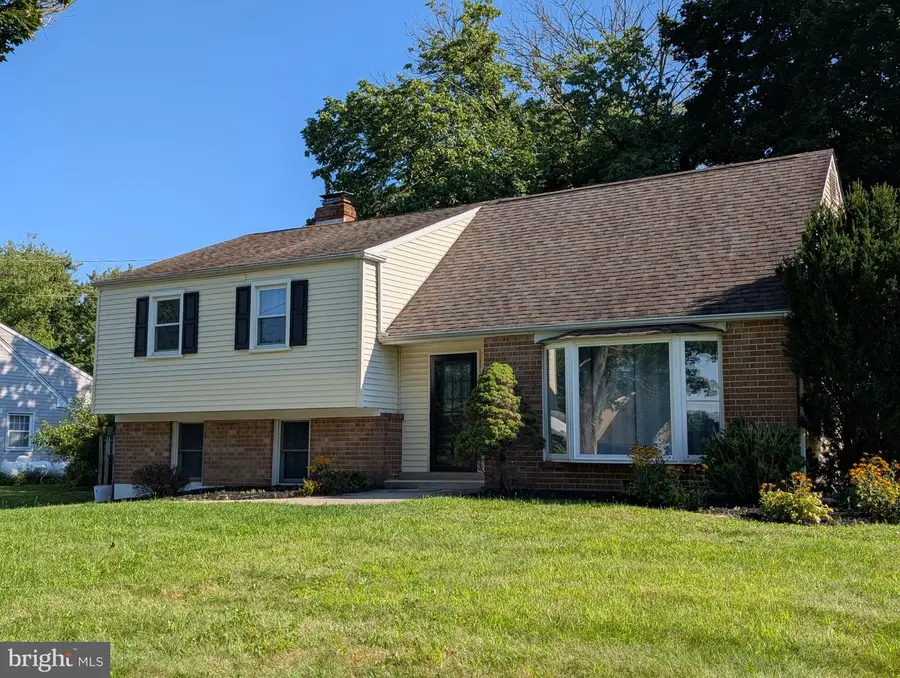 1320 Greentree Ln, West Chester, PA 19380 - #2