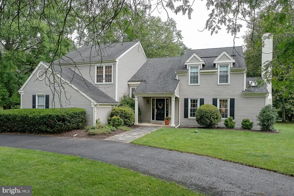 32 Heron Hill Dr, Downingtown, PA 19335 - #1