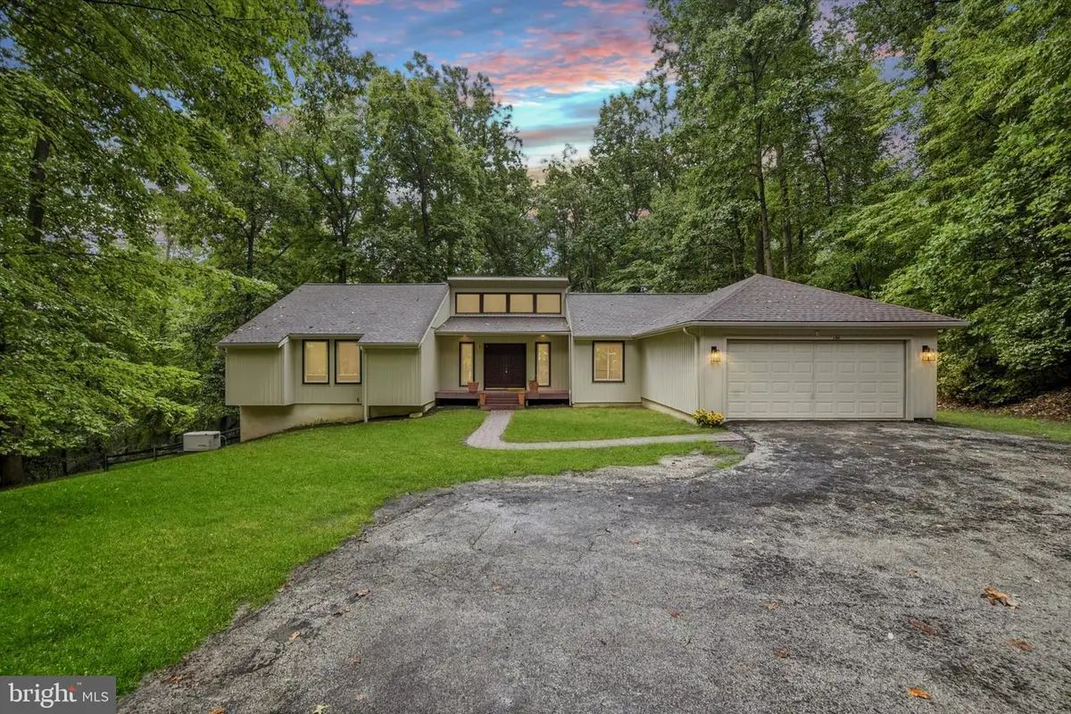 106 Hilltop Dr, Downingtown, PA 19335 - #1