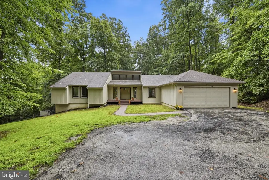 106 Hilltop Dr, Downingtown, PA 19335 - #2