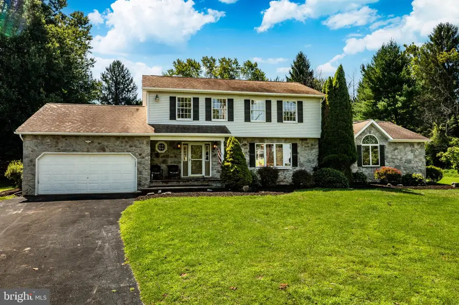 1299 Lone Eagle Rd, Coatesville, PA 19320 - #2