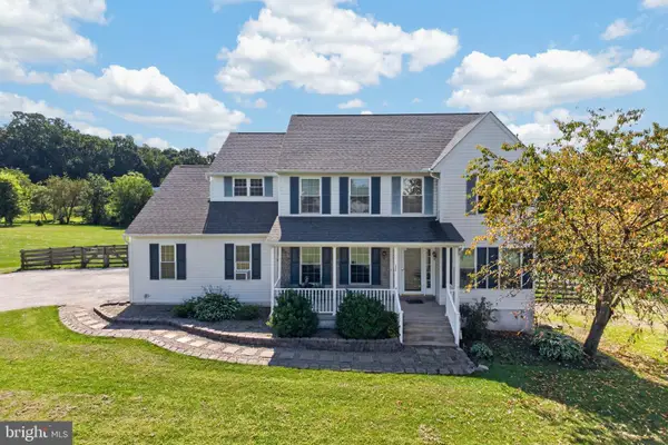 220 Waterway Rd, OXFORD, PA 19363
