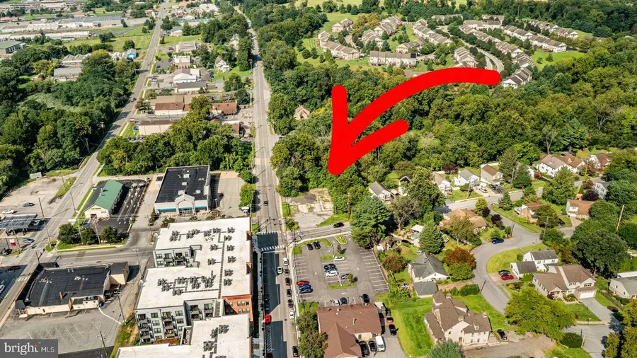 701 W State St, Kennett Square, PA 19348 - #2