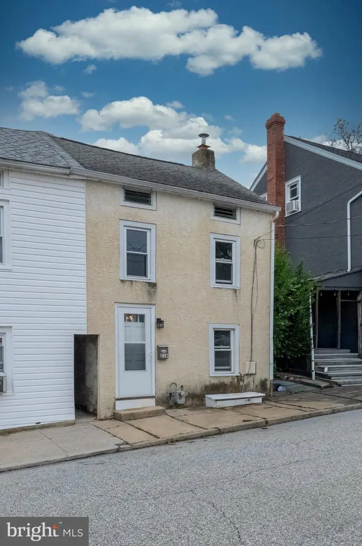 218 Ann St, Phoenixville, PA 19460 - #2
