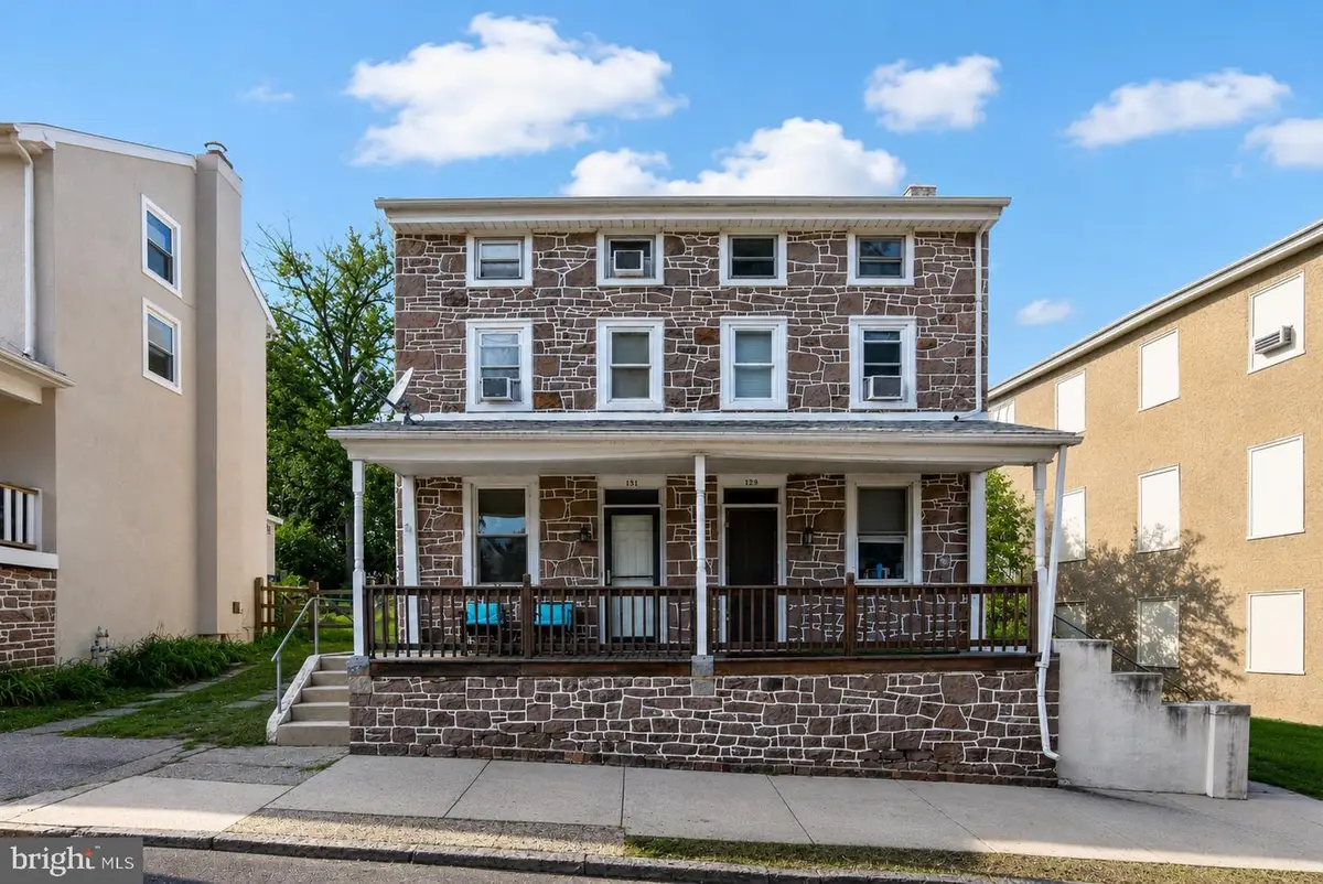 129 Hall St, Spring City, PA 19475 - #1