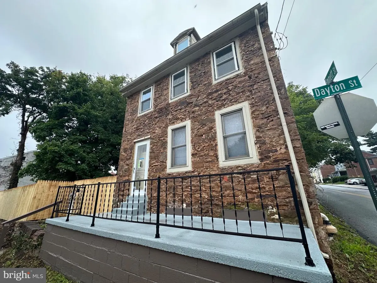 240 Dayton St, Phoenixville, PA 19460 - #1