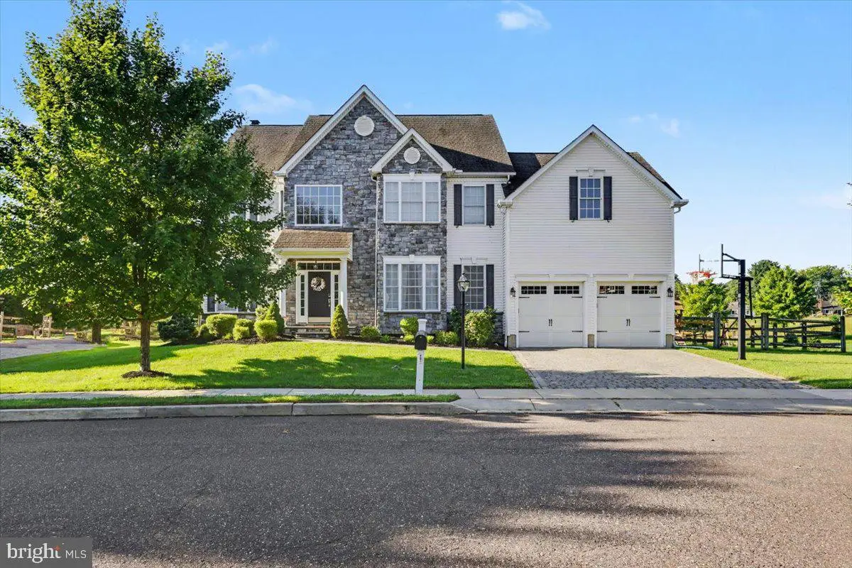 410 Thistle Dr, Phoenixville, PA 19460 - #1
