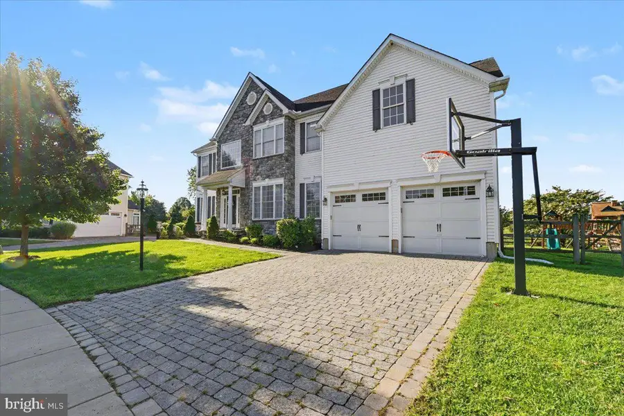 410 Thistle Dr, Phoenixville, PA 19460 - #3