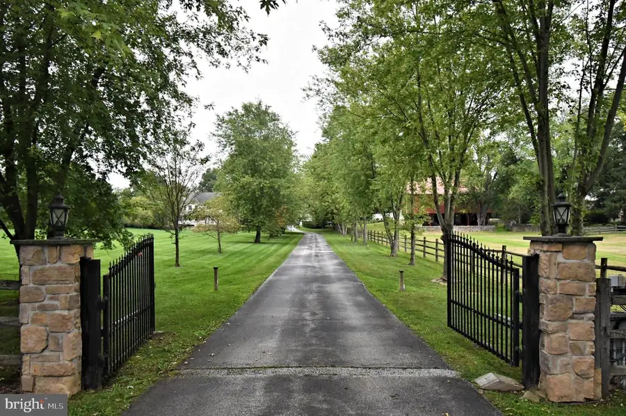2 Traber Ln, Spring City, PA 19475 - #2