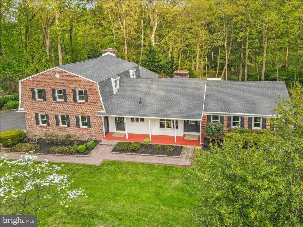 1674 High Point Ln, VALLEY FORGE, PA 19481