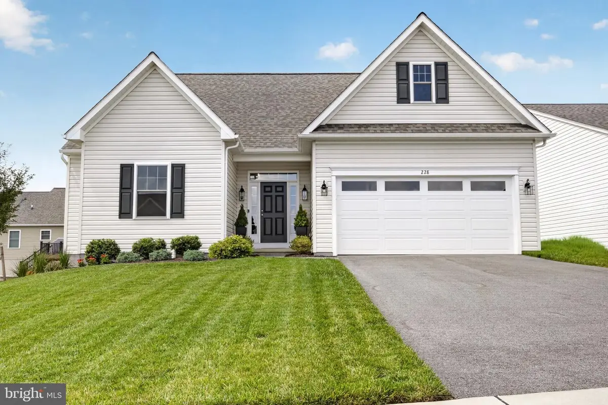 228 Flintwood Dr, Oxford, PA 19363 - #1
