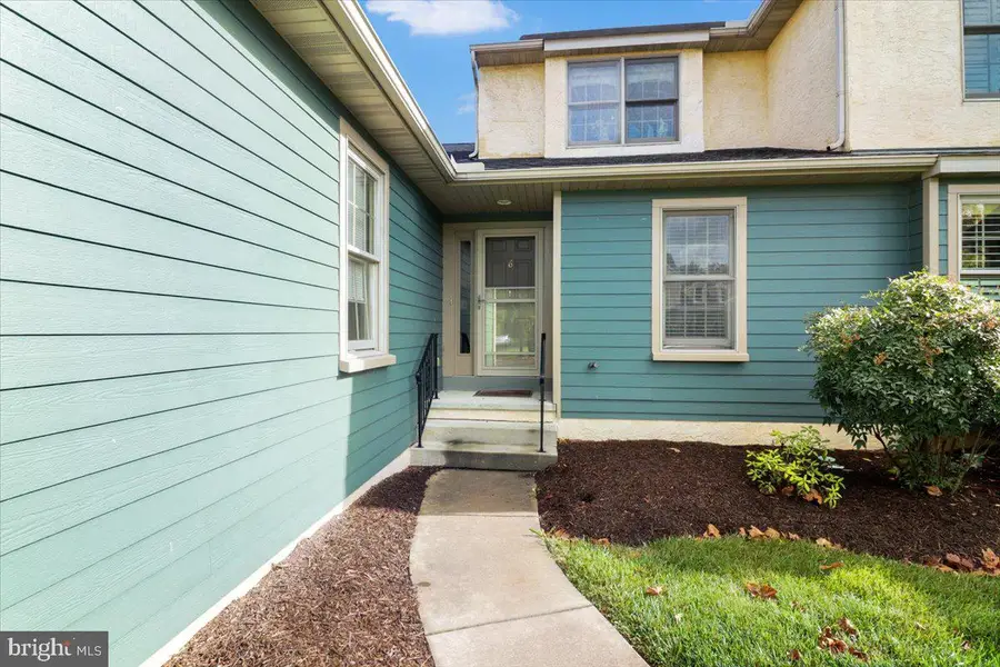 6 Parkside Dr, Elverson, PA 19520 - #2