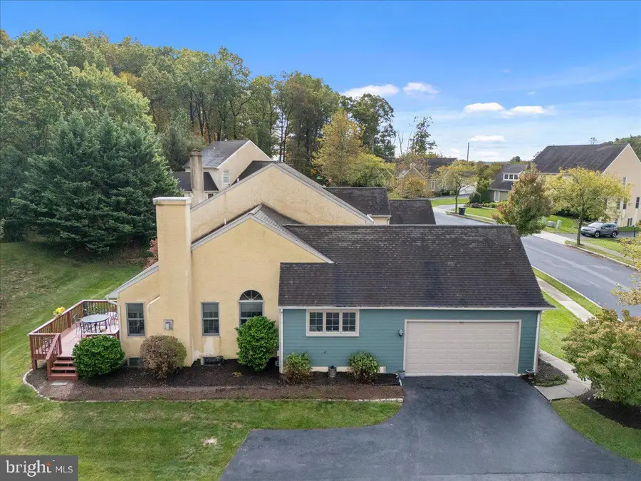 6 Parkside Dr, Elverson, PA 19520 - #3