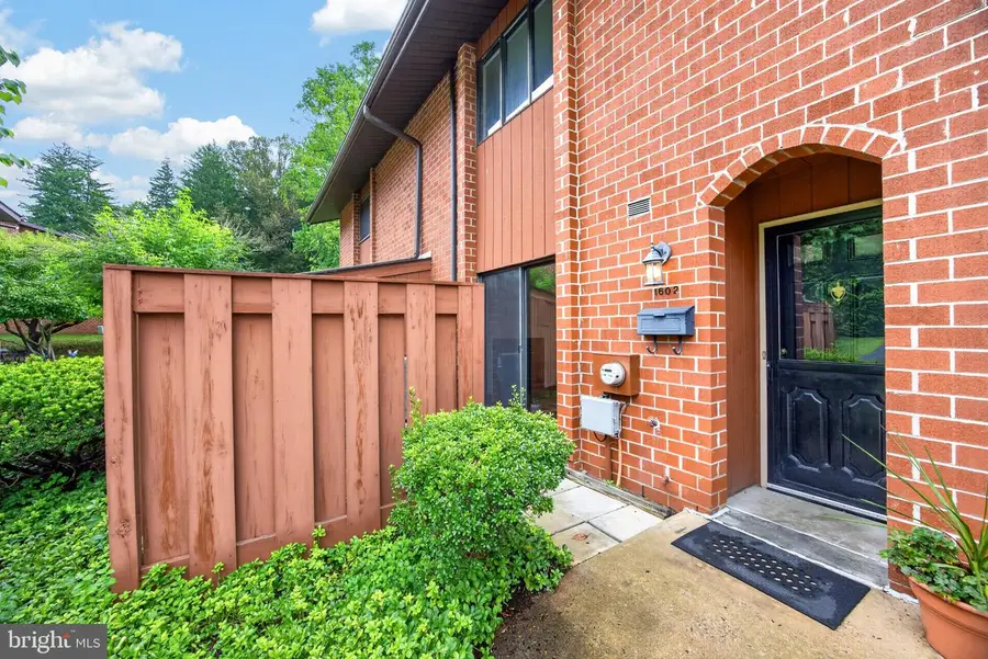 1602 Worthington Dr #1602, Exton, PA 19341 - #2