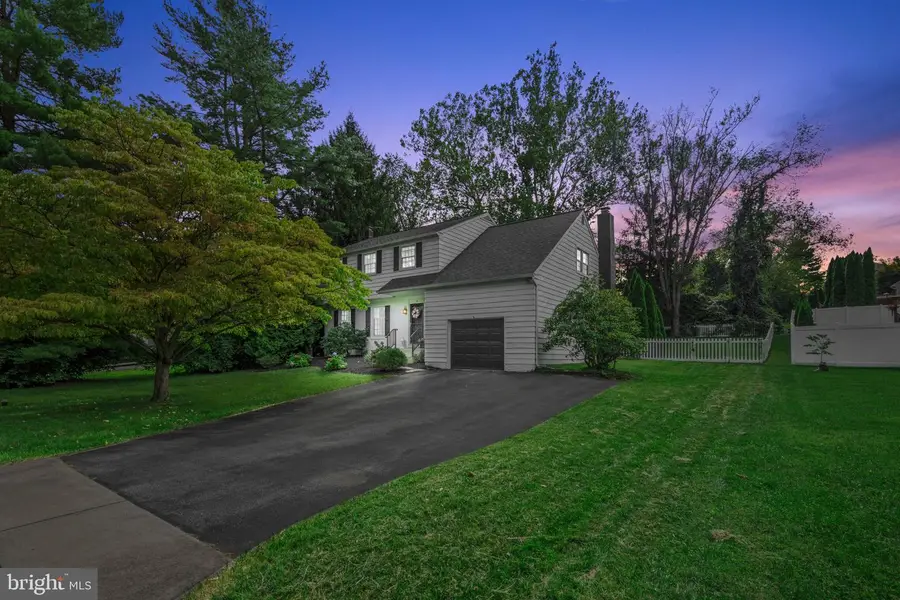 15 Marshall Cir, Downingtown, PA 19335 - #2