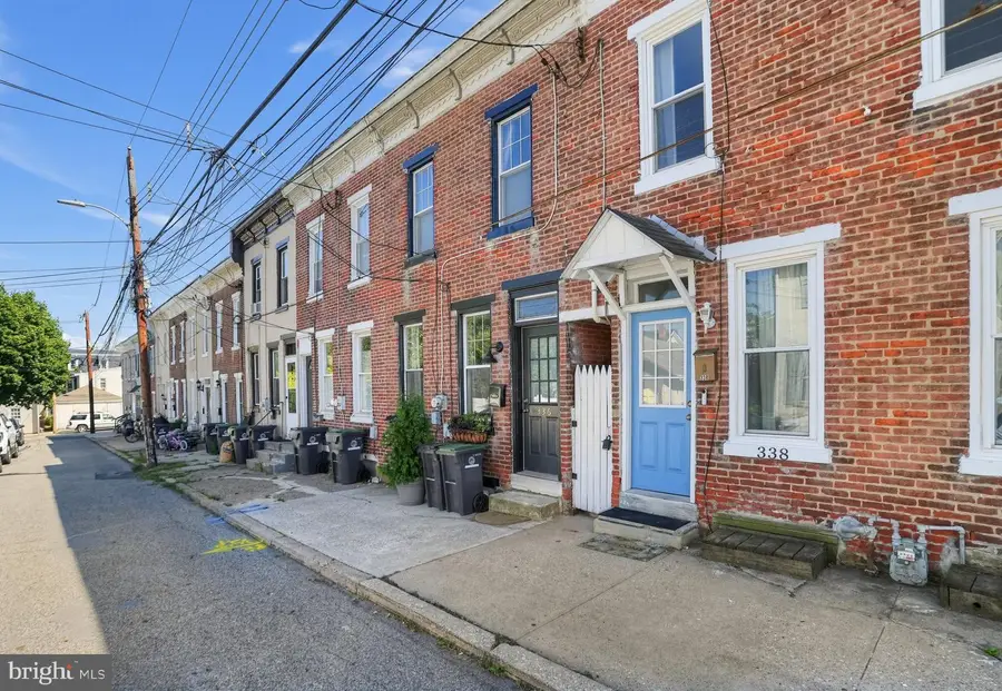 338 Grover St, Phoenixville, PA 19460 - #2