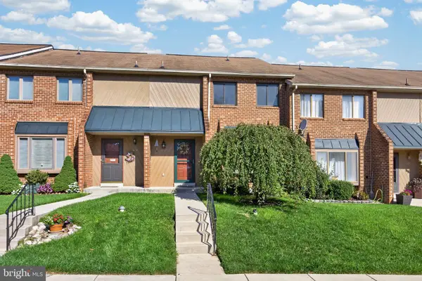 122 Pembroke Ct, EXTON, PA 19341