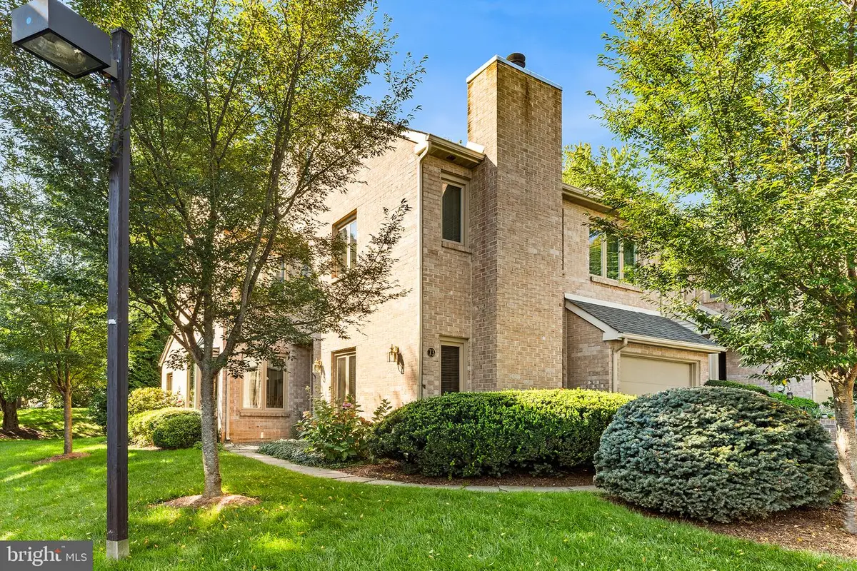 73 Amity Dr, Chesterbrook, PA 19087 - #1