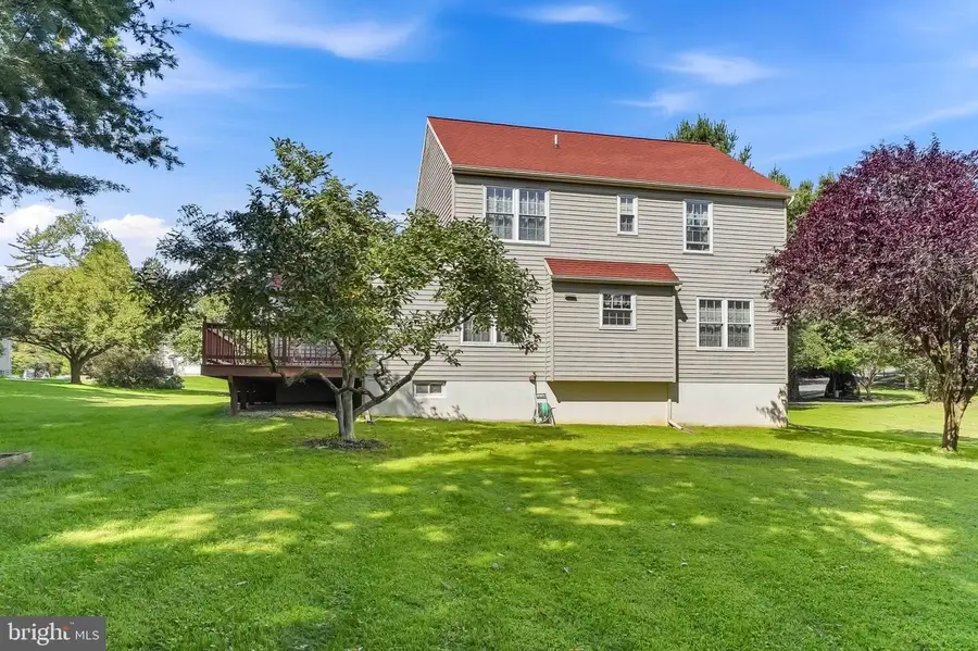 7 Haines Dr, West Grove, PA 19390 - #2