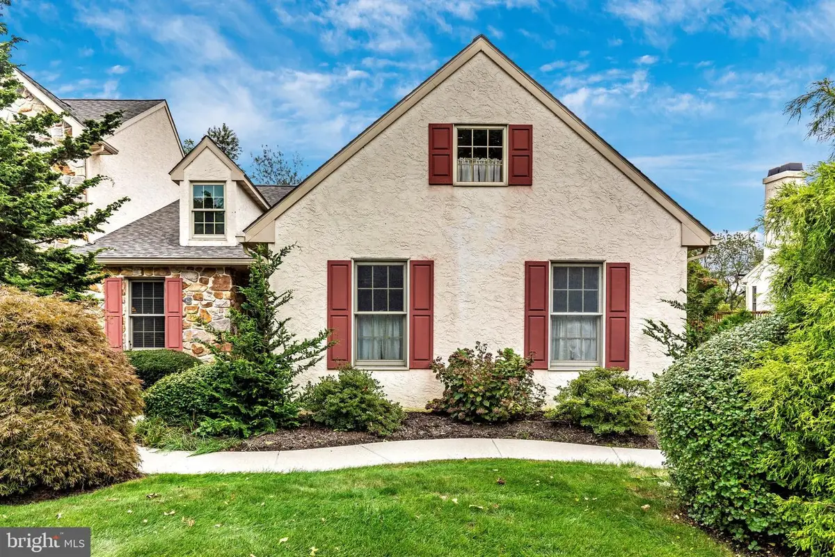207 S Pine St, Elverson, PA 19520 - #1