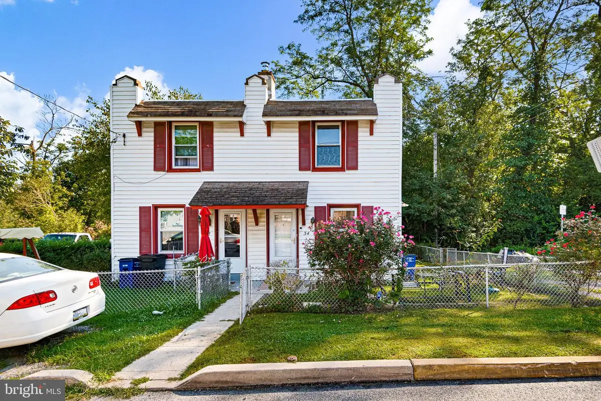 34 Bay St, Coatesville, PA 19320 - #1
