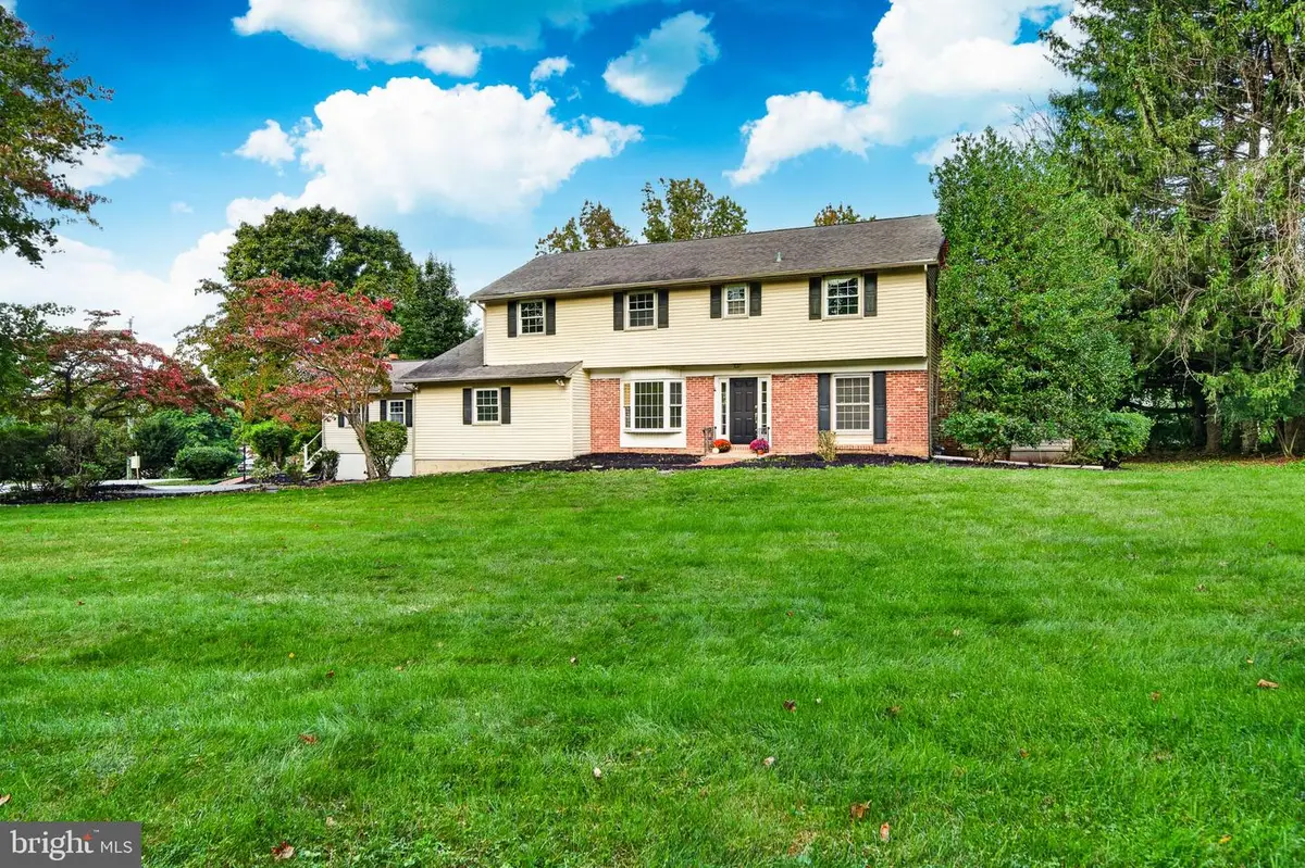 401 Oakland Dr, Downingtown, PA 19335 - #1