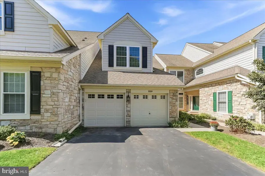 220 Greenbriar Dr, West Chester, PA 19382 - #3