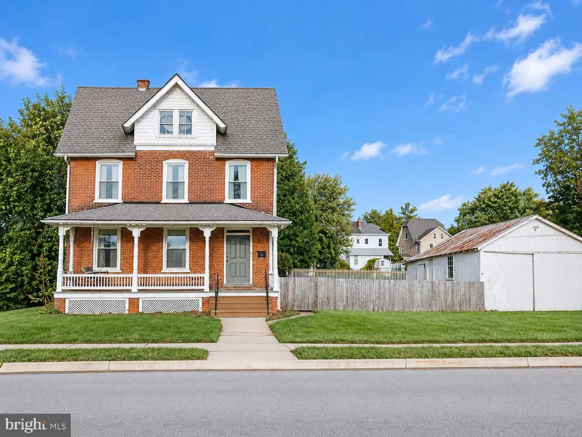 321 Franklin St, Oxford, PA 19363 - #1
