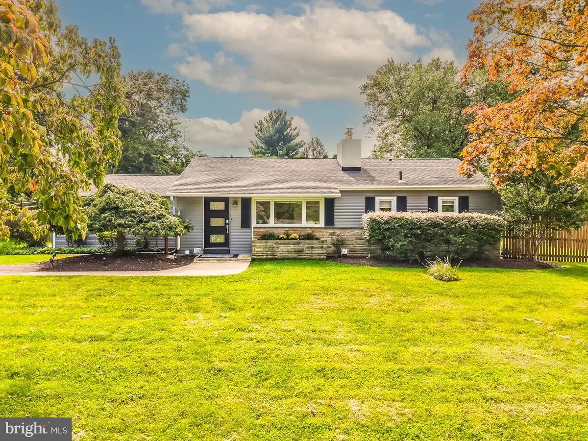 634 Overlook Dr, Downingtown, PA 19335 - #1